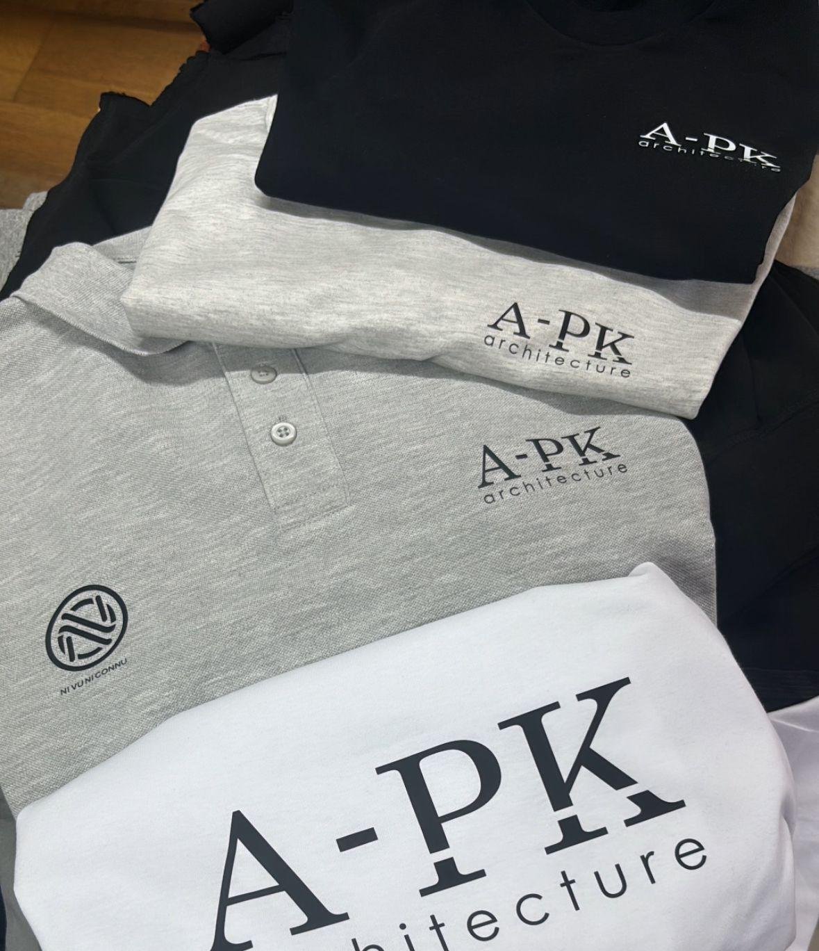 Polos et t-shirts brodés pour A-PK Architecture — broderie logo